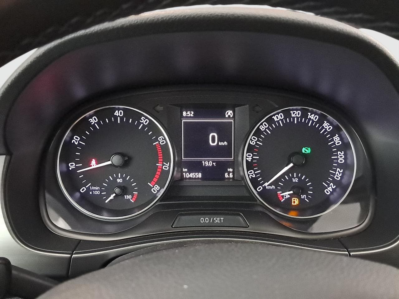 2015 Škoda FABIA - 25