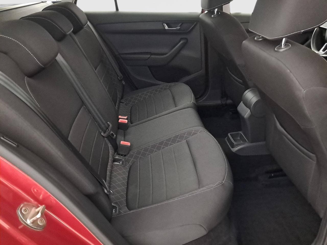 2015 Škoda FABIA - 18