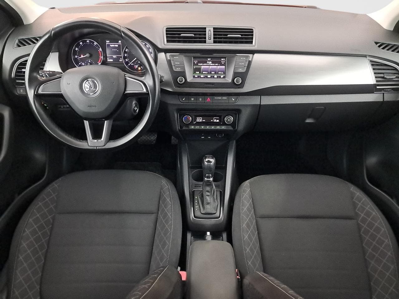 2015 Škoda FABIA - 13