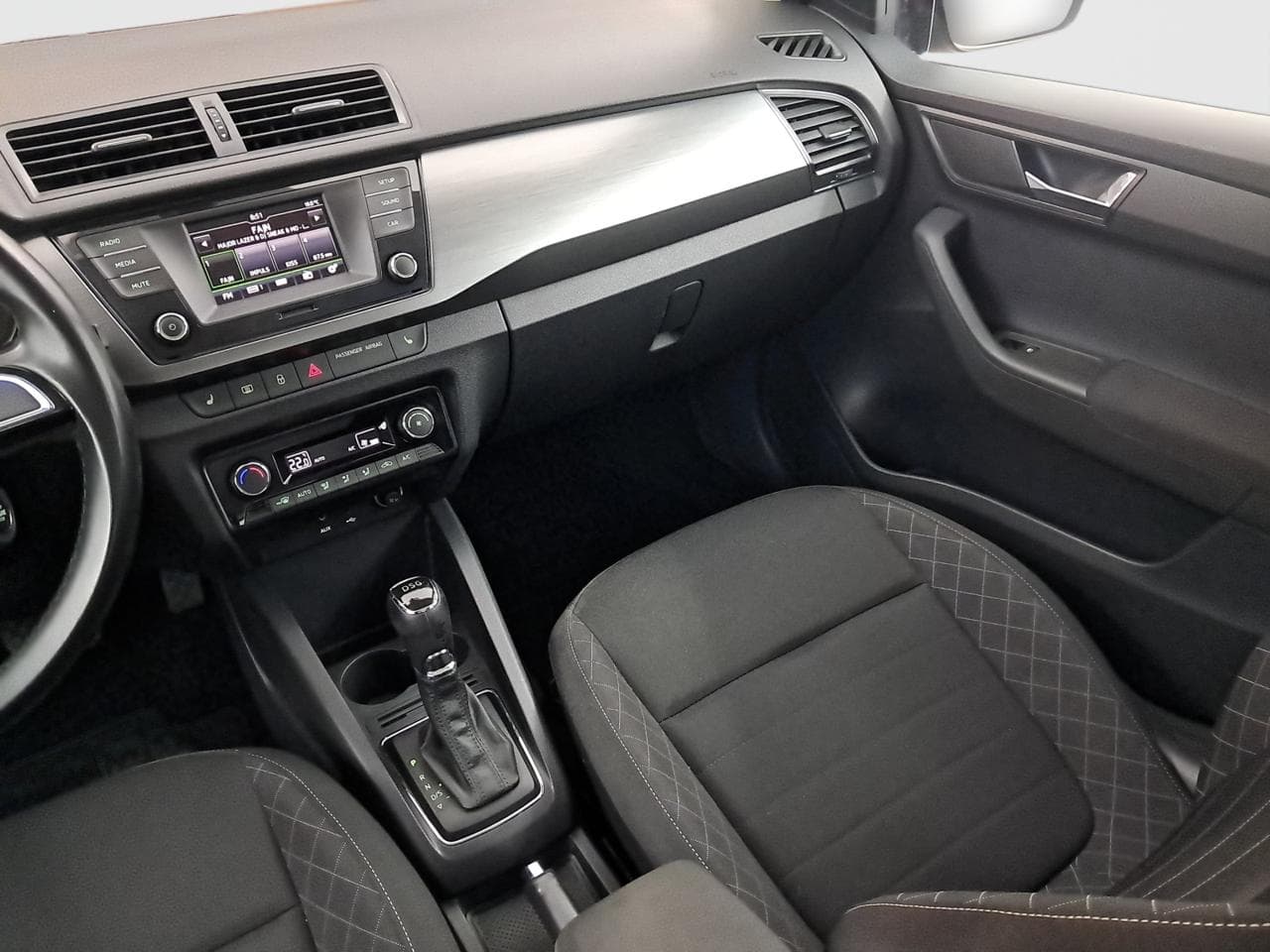 2015 Škoda FABIA - 14