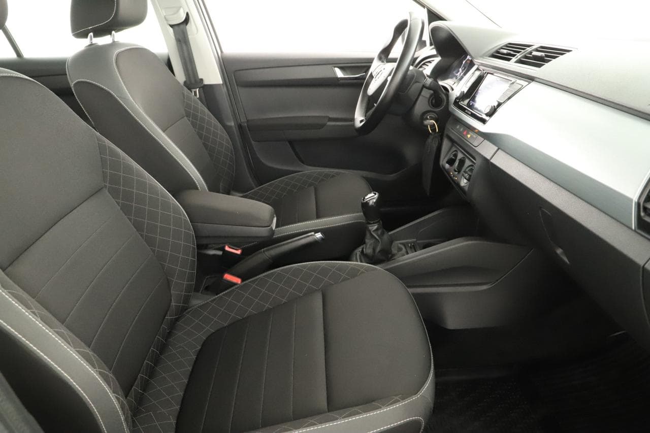 2021 Škoda FABIA - 10