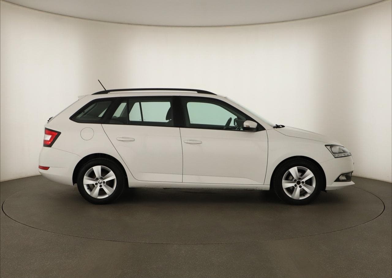 2021 Škoda FABIA - 8