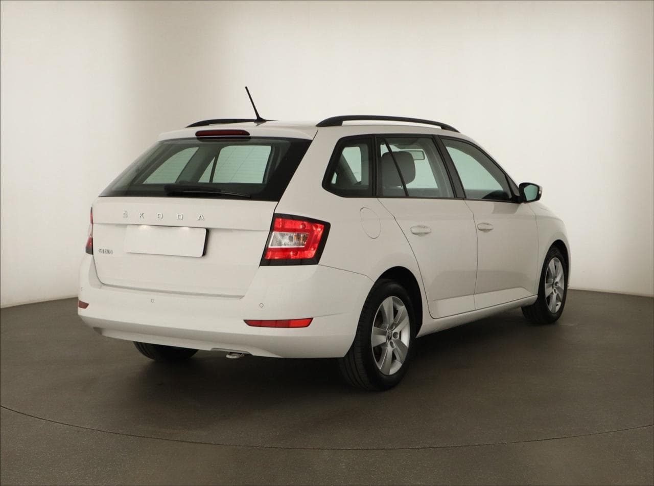 2021 Škoda FABIA - 7