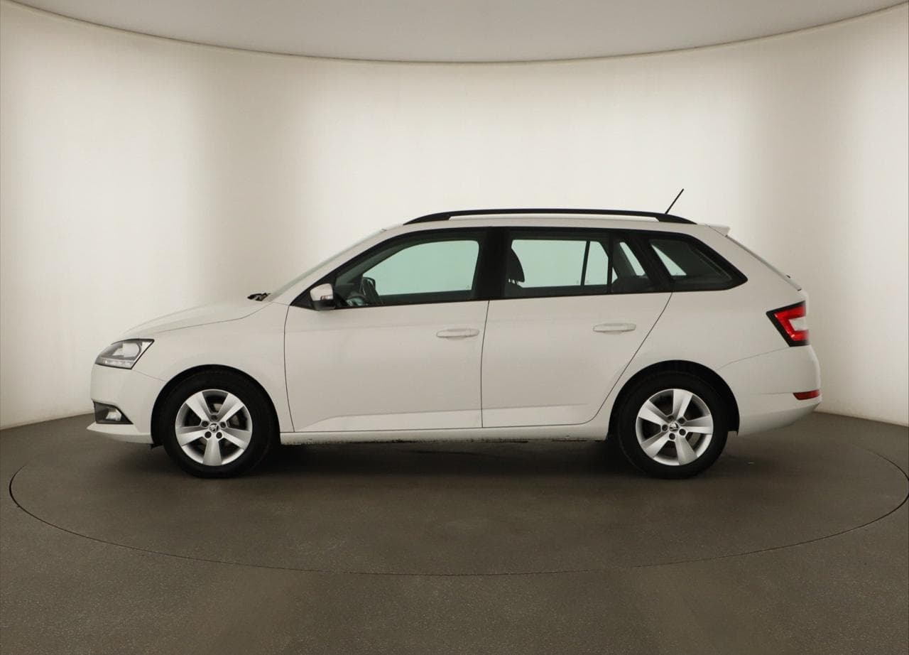 2021 Škoda FABIA - 4