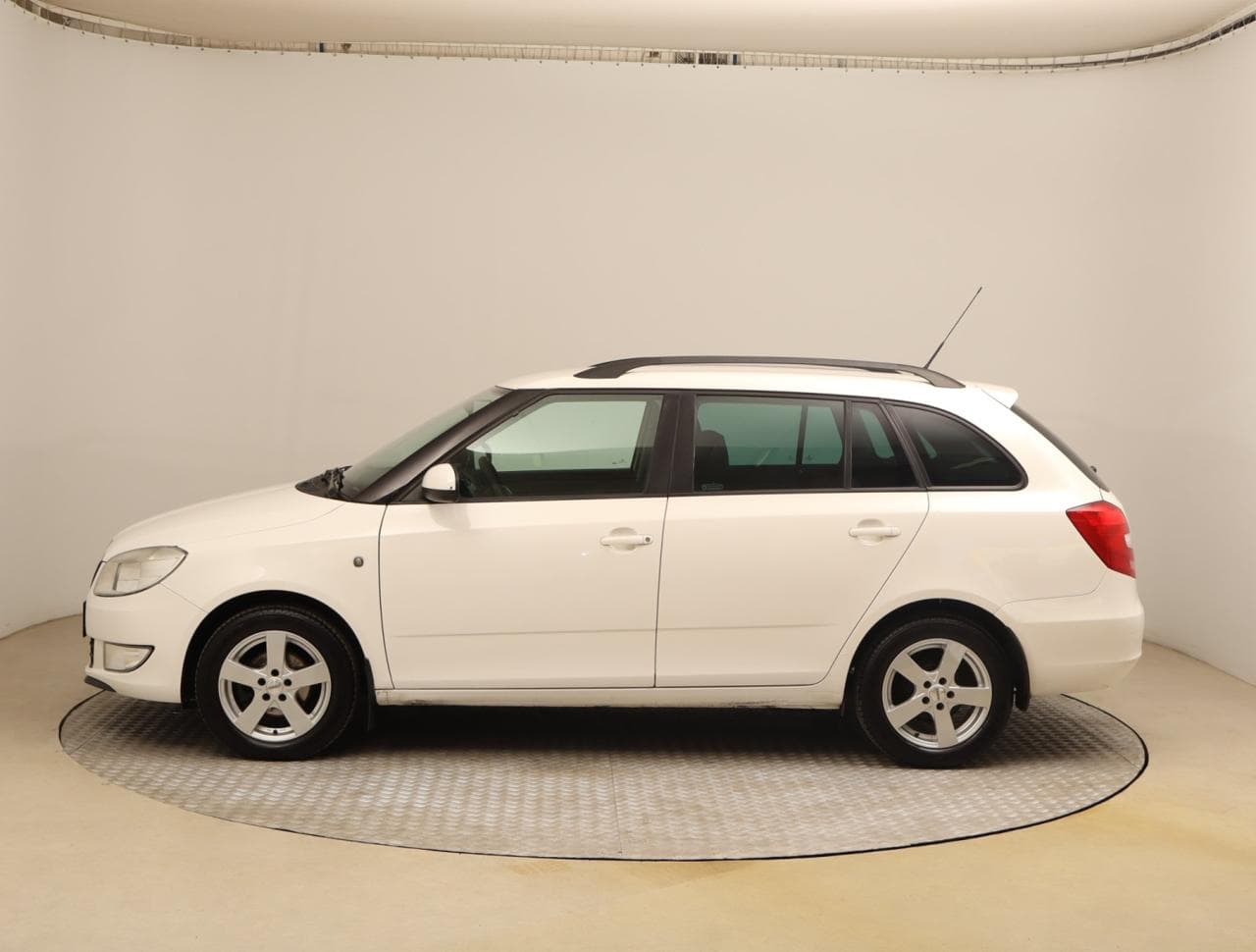 2012 Škoda FABIA - 4