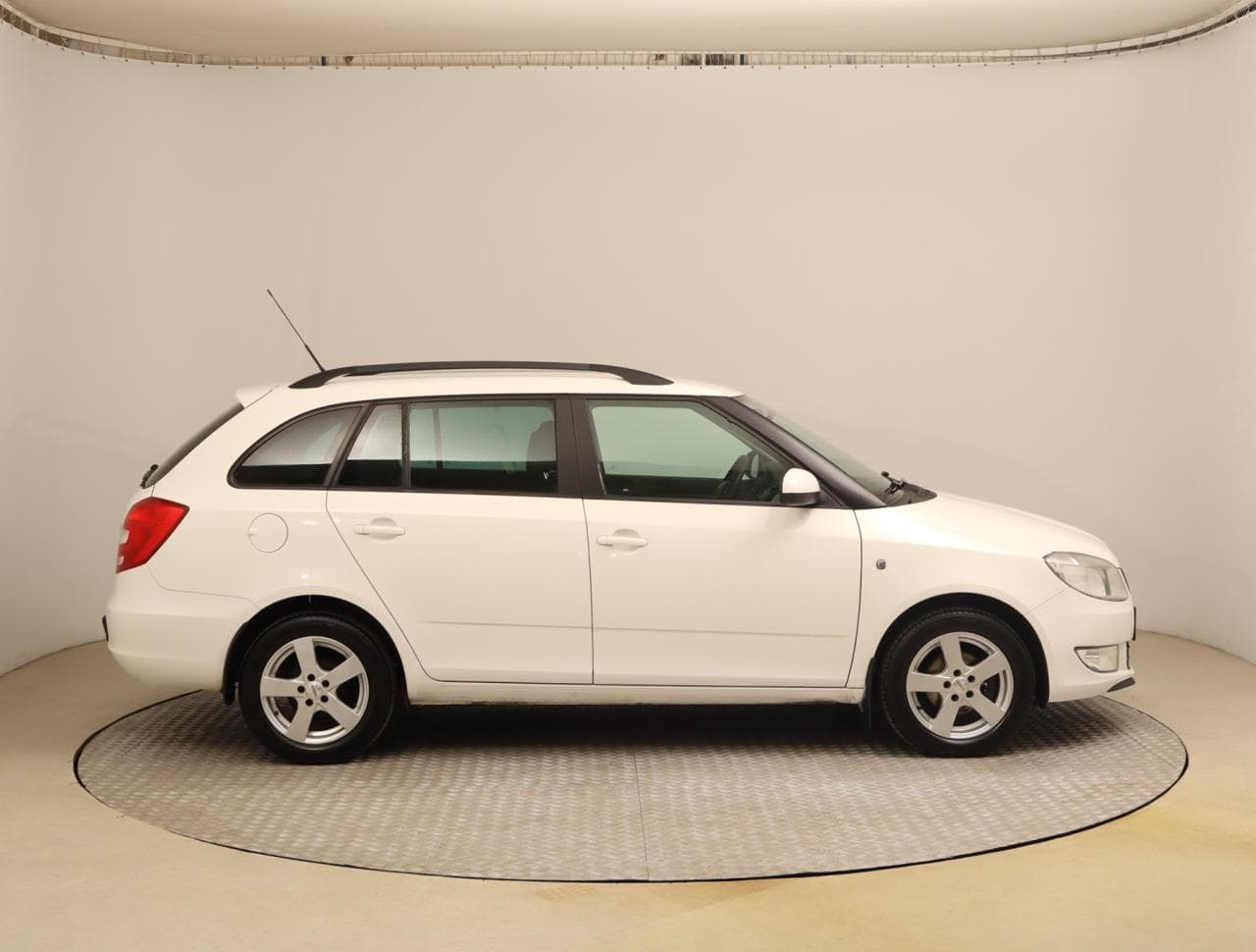 2012 Škoda FABIA - 8