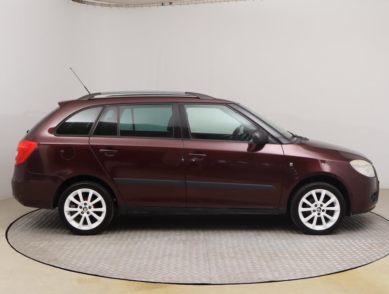 2009 Škoda FABIA - 8