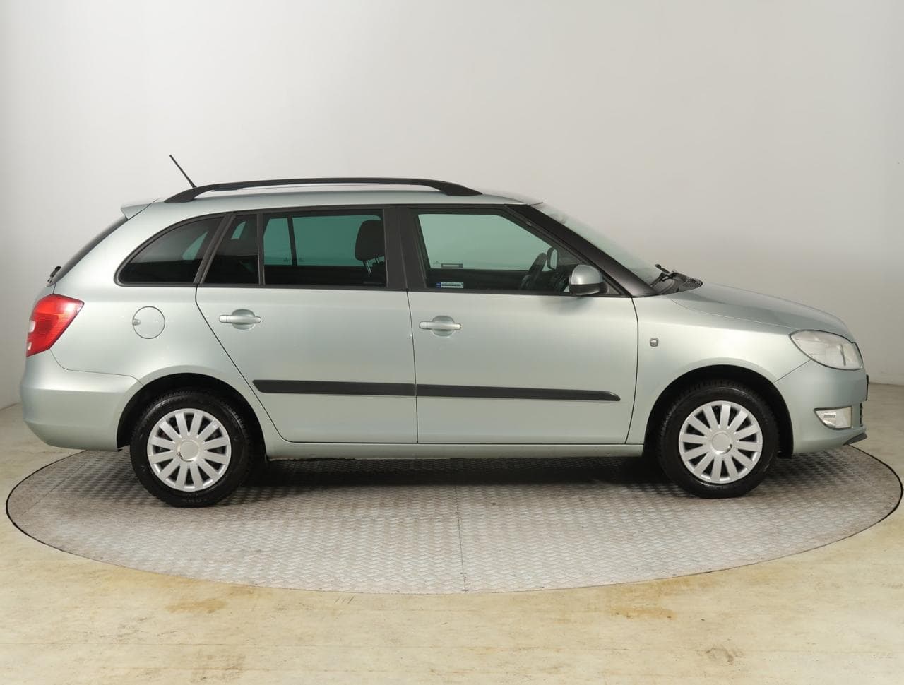 2012 Škoda FABIA - 8