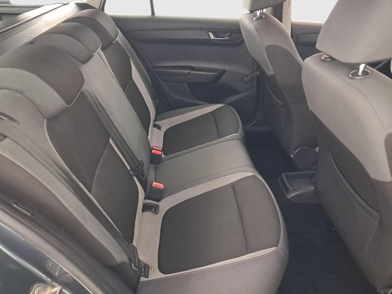 2015 Škoda FABIA - 23