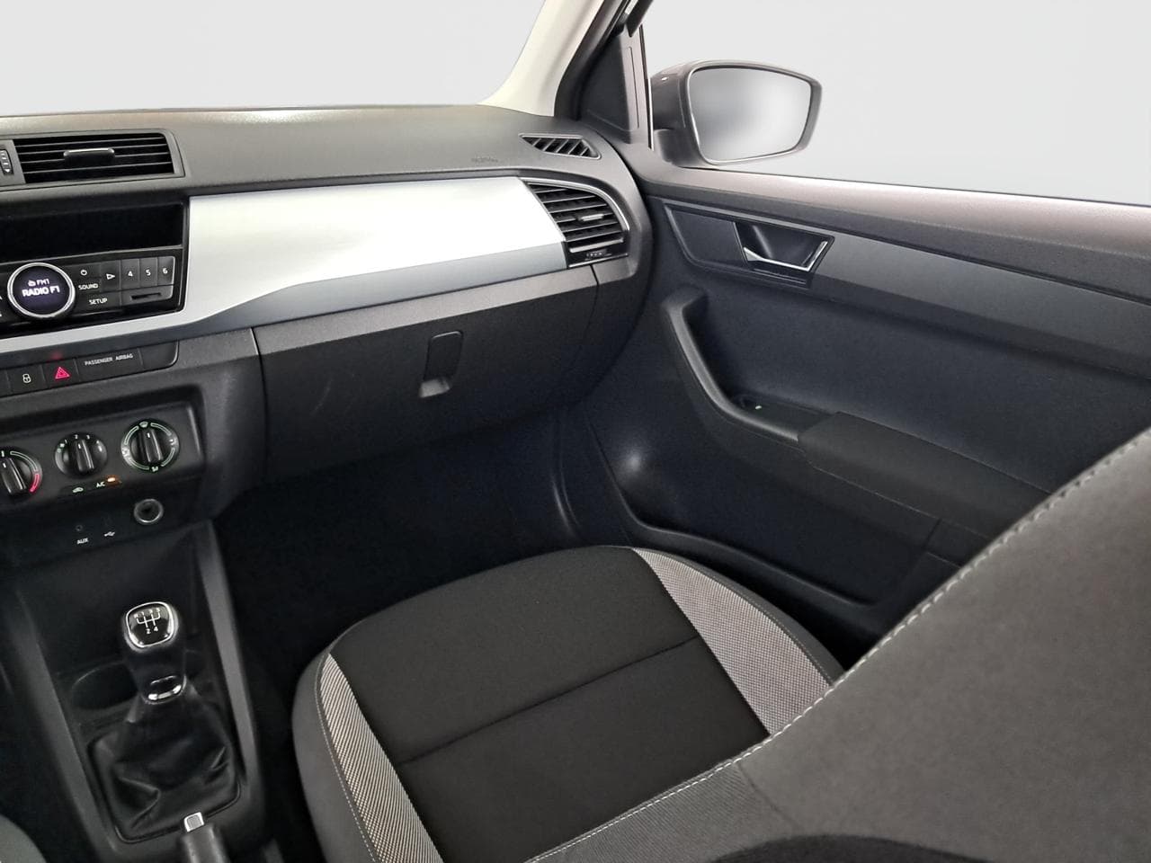 2015 Škoda FABIA - 19