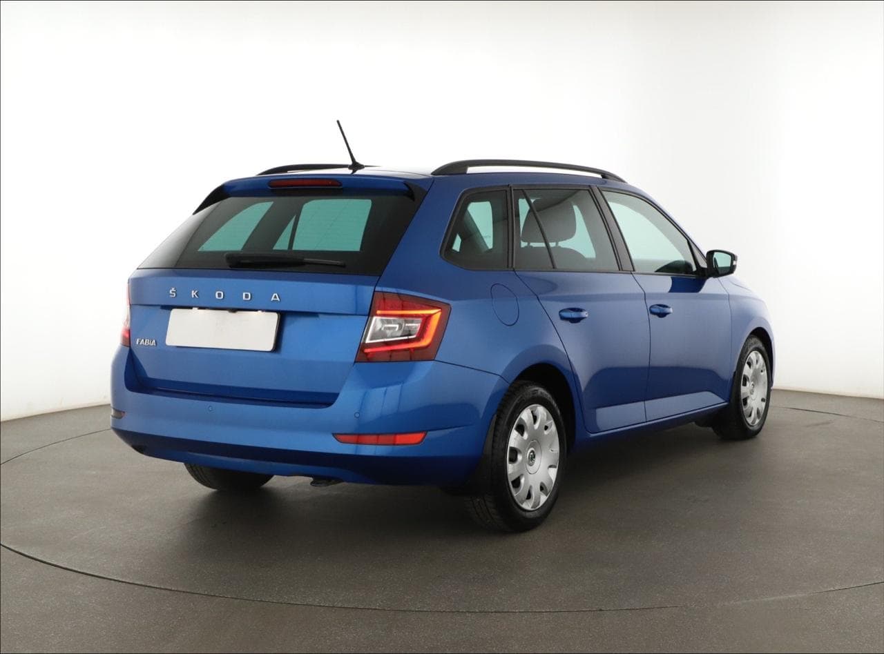 2022 Škoda FABIA - 7