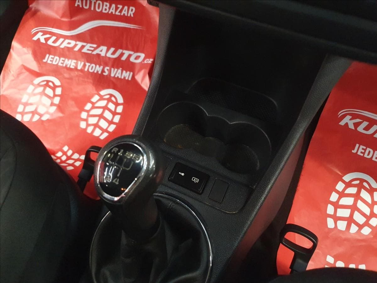 2012 Škoda FABIA - 12