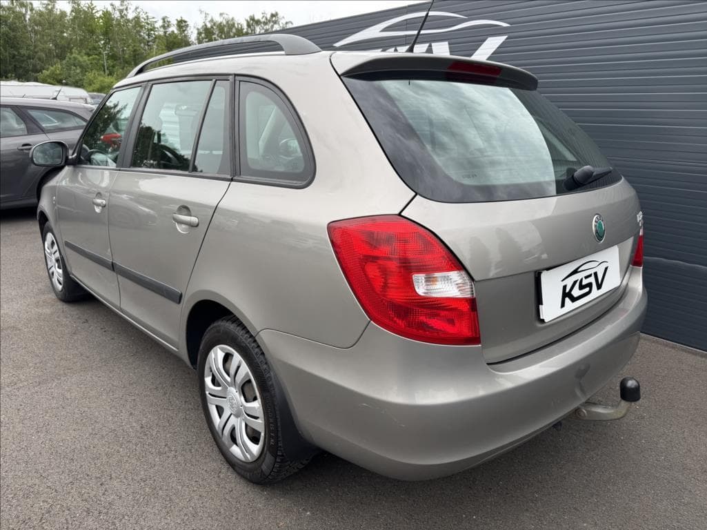2011 Škoda FABIA - 15