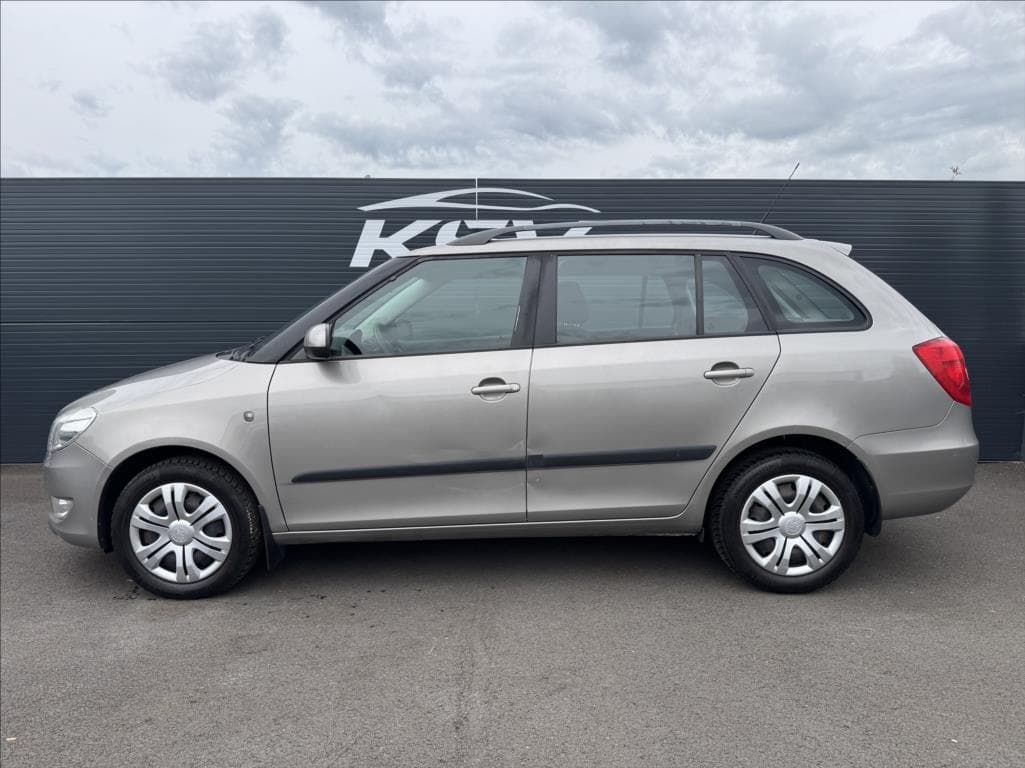 2011 Škoda FABIA - 17