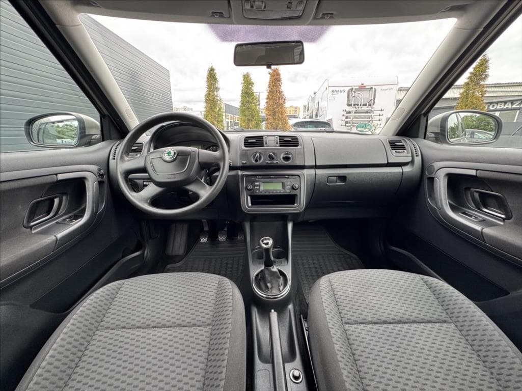 2011 Škoda FABIA - 25