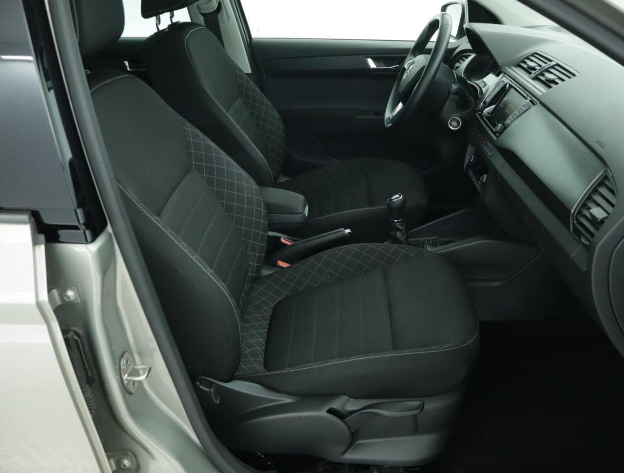 2016 Škoda FABIA - 21