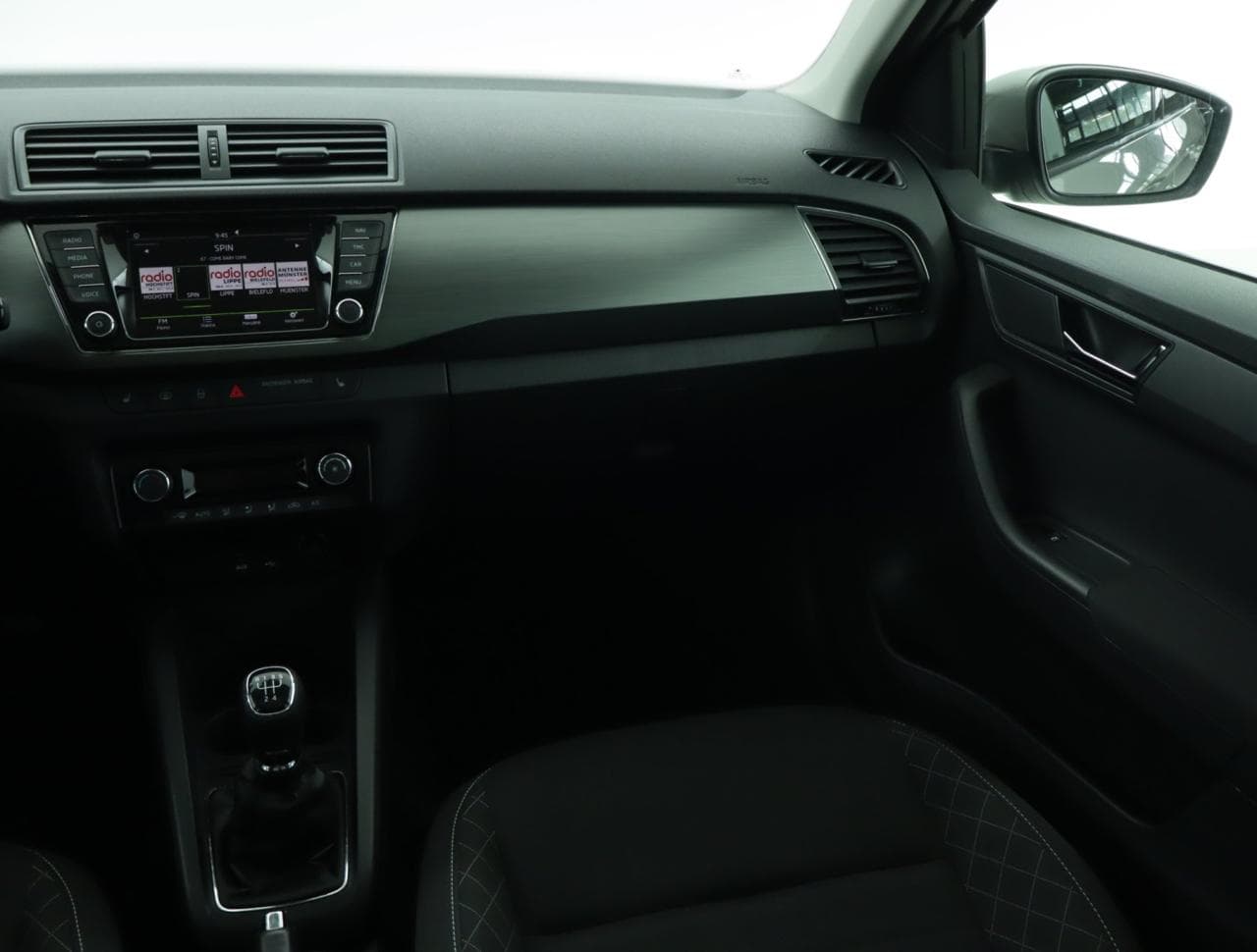 2016 Škoda FABIA - 19