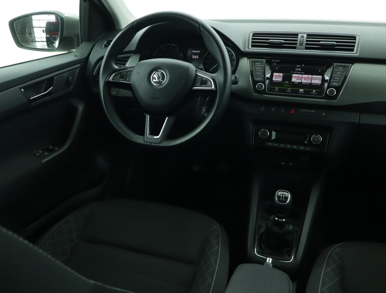 2016 Škoda FABIA - 15