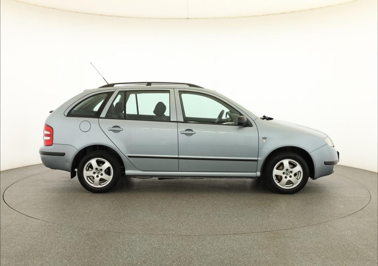 2002 Škoda FABIA - 10