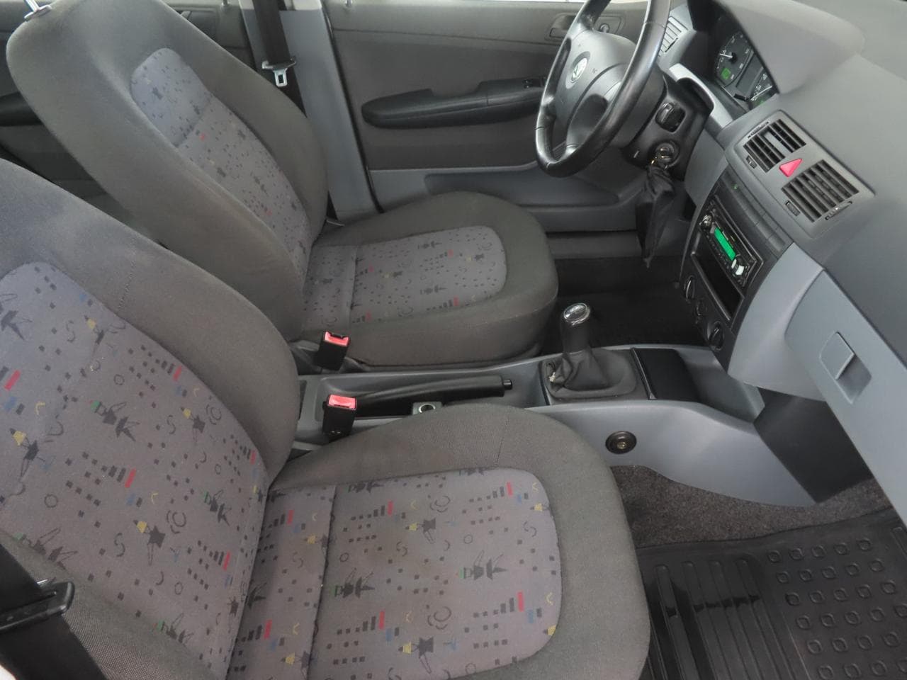 2004 Škoda FABIA - 12