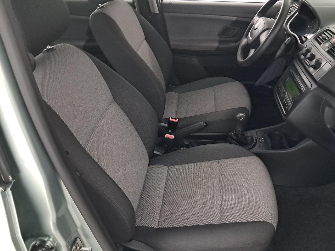 2010 Škoda FABIA - 14