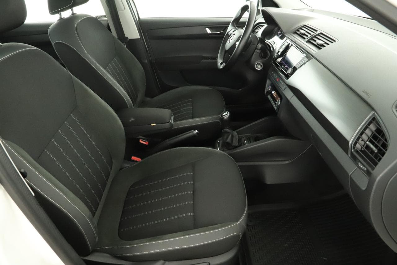 2021 Škoda FABIA - 17