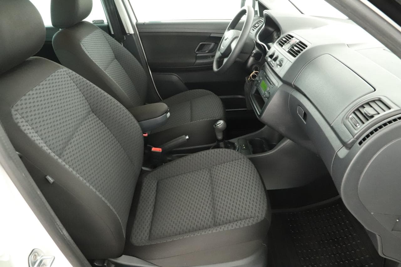 2012 Škoda FABIA - 19