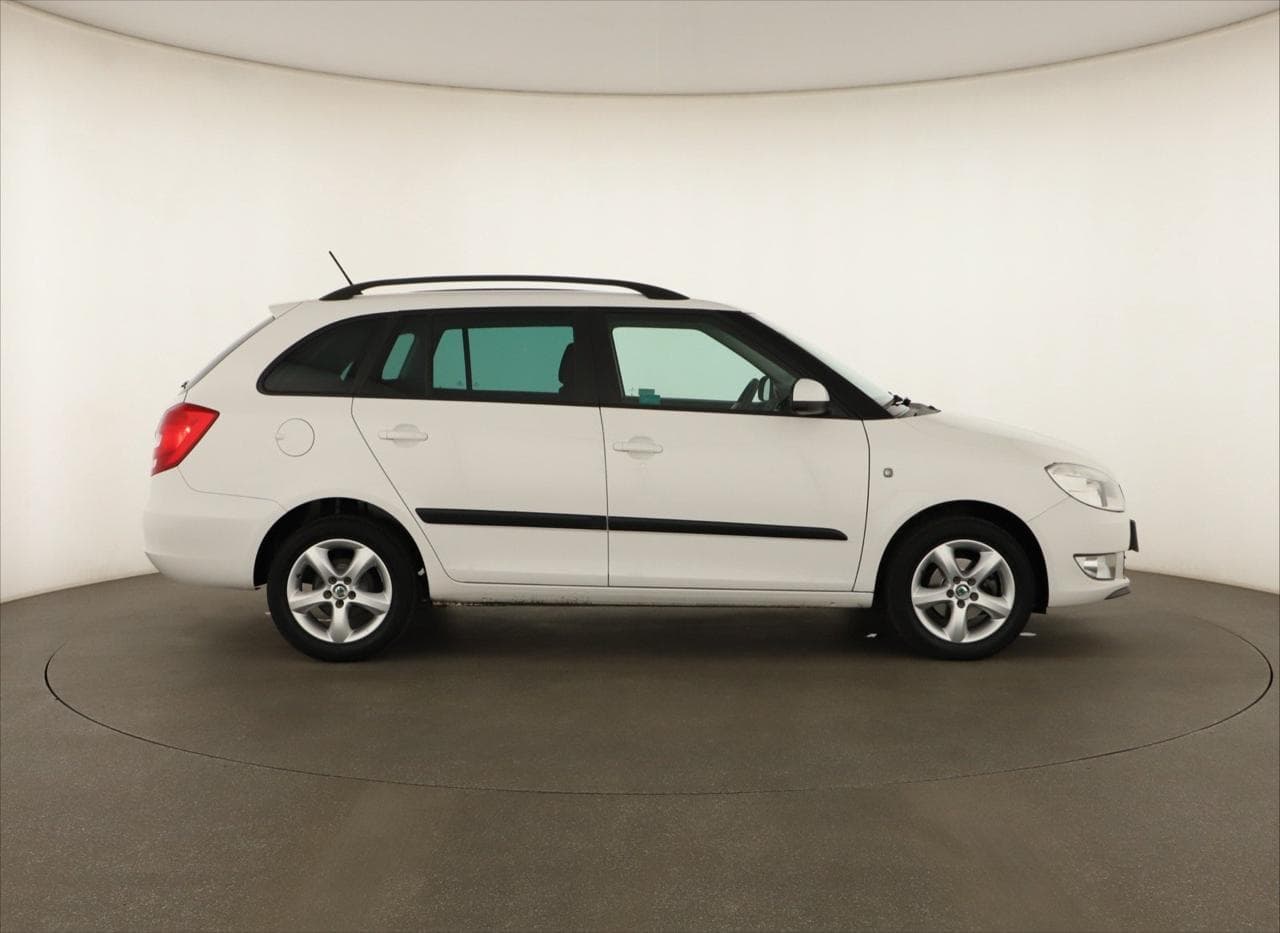2012 Škoda FABIA - 15