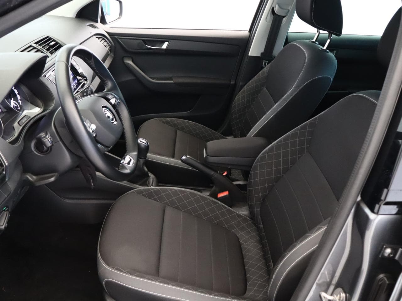 2023 Škoda FABIA - 26