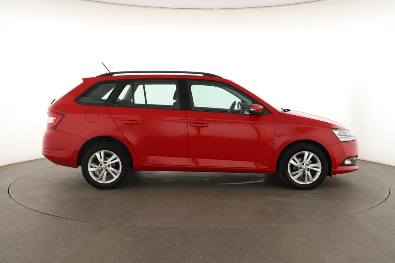2019 Škoda FABIA - 13