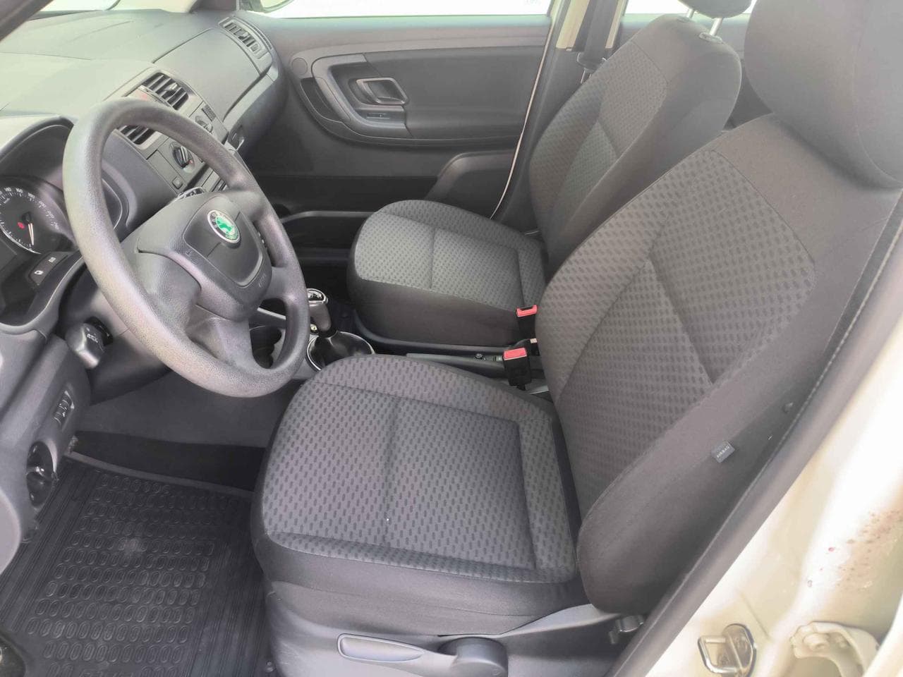 2011 Škoda FABIA - 9