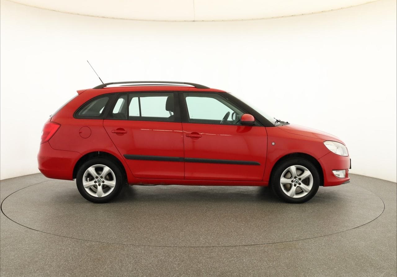 2010 Škoda FABIA - 14