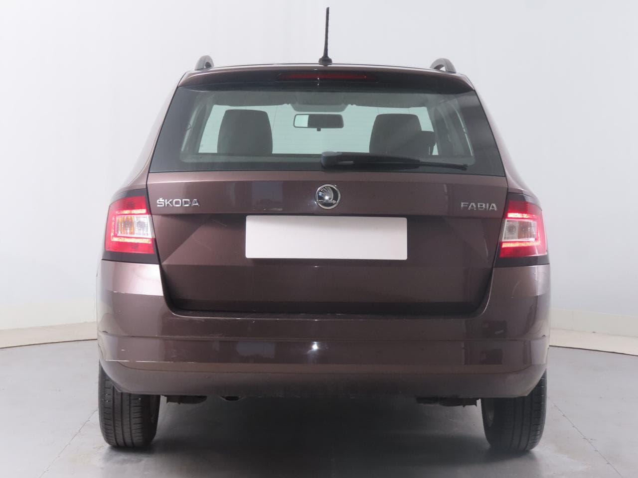 2015 Škoda FABIA - 11