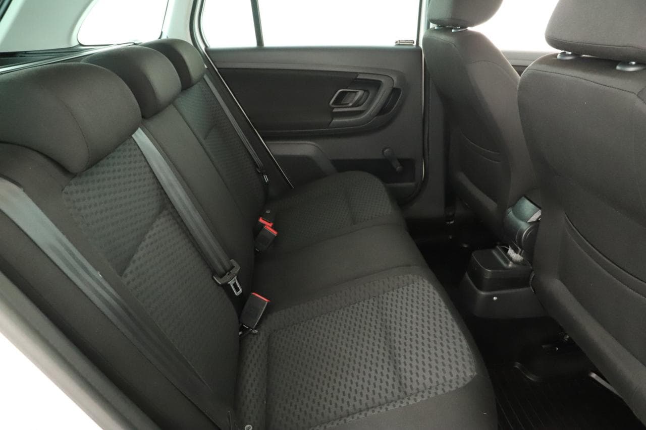 2014 Škoda FABIA - 14