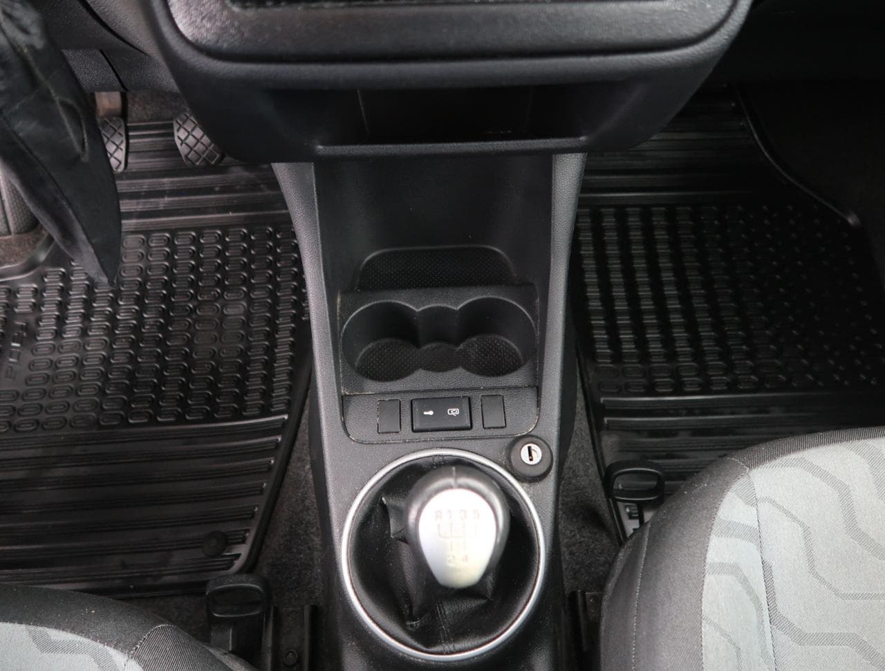 2008 Škoda FABIA - 19