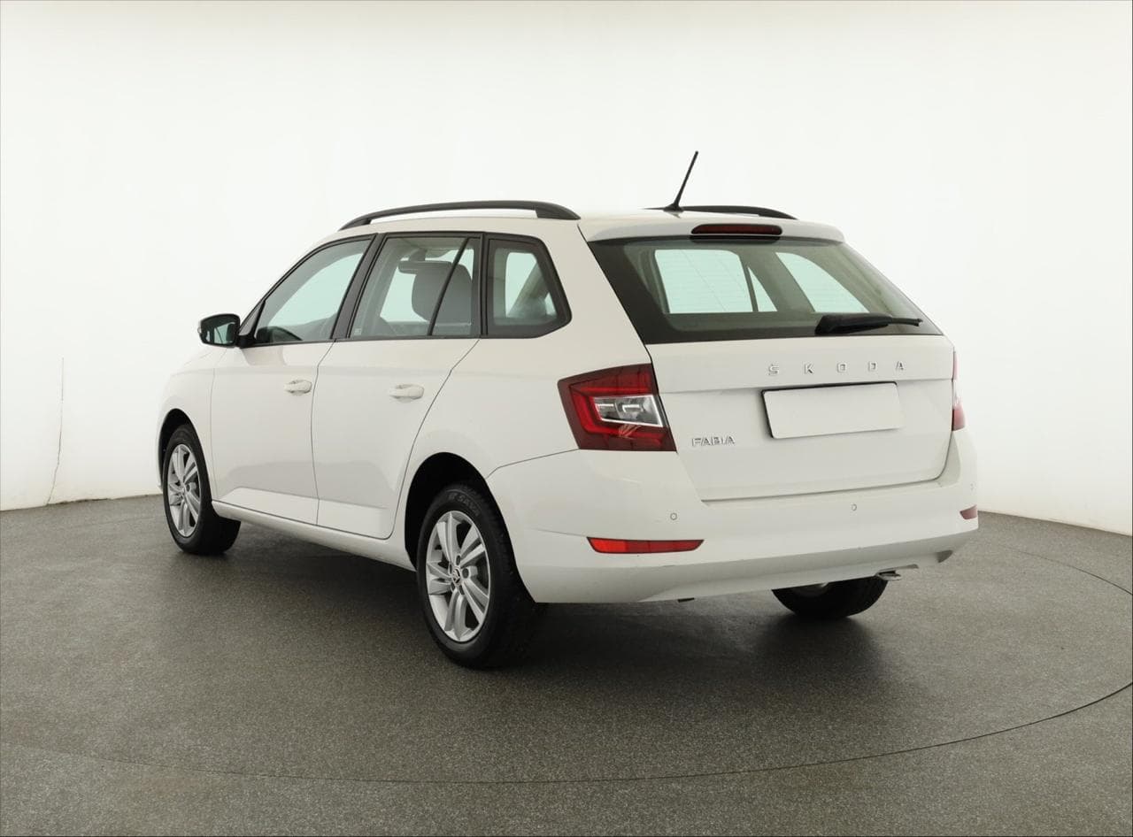 2021 Škoda FABIA - 5