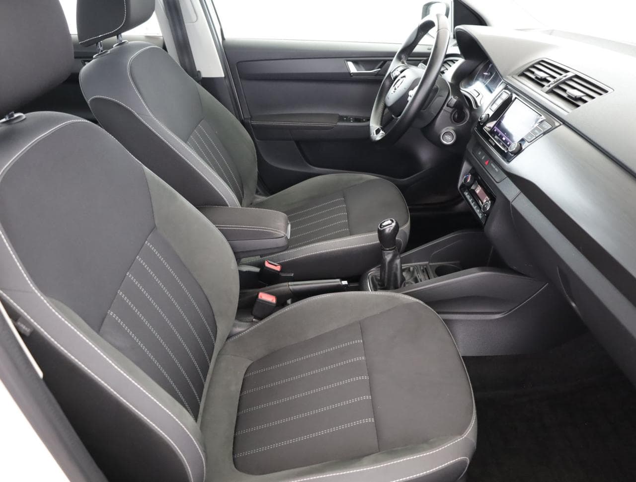 2021 Škoda FABIA - 10