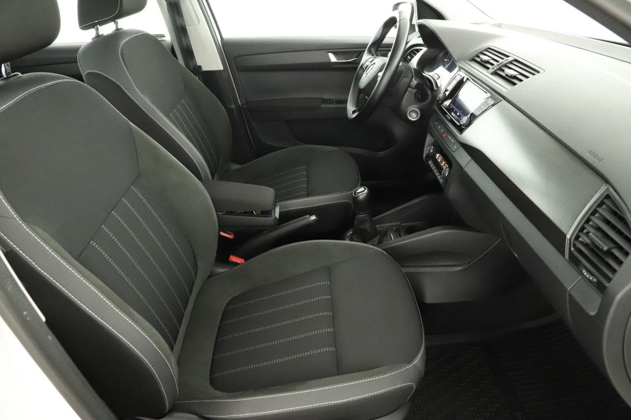 2021 Škoda FABIA - 10