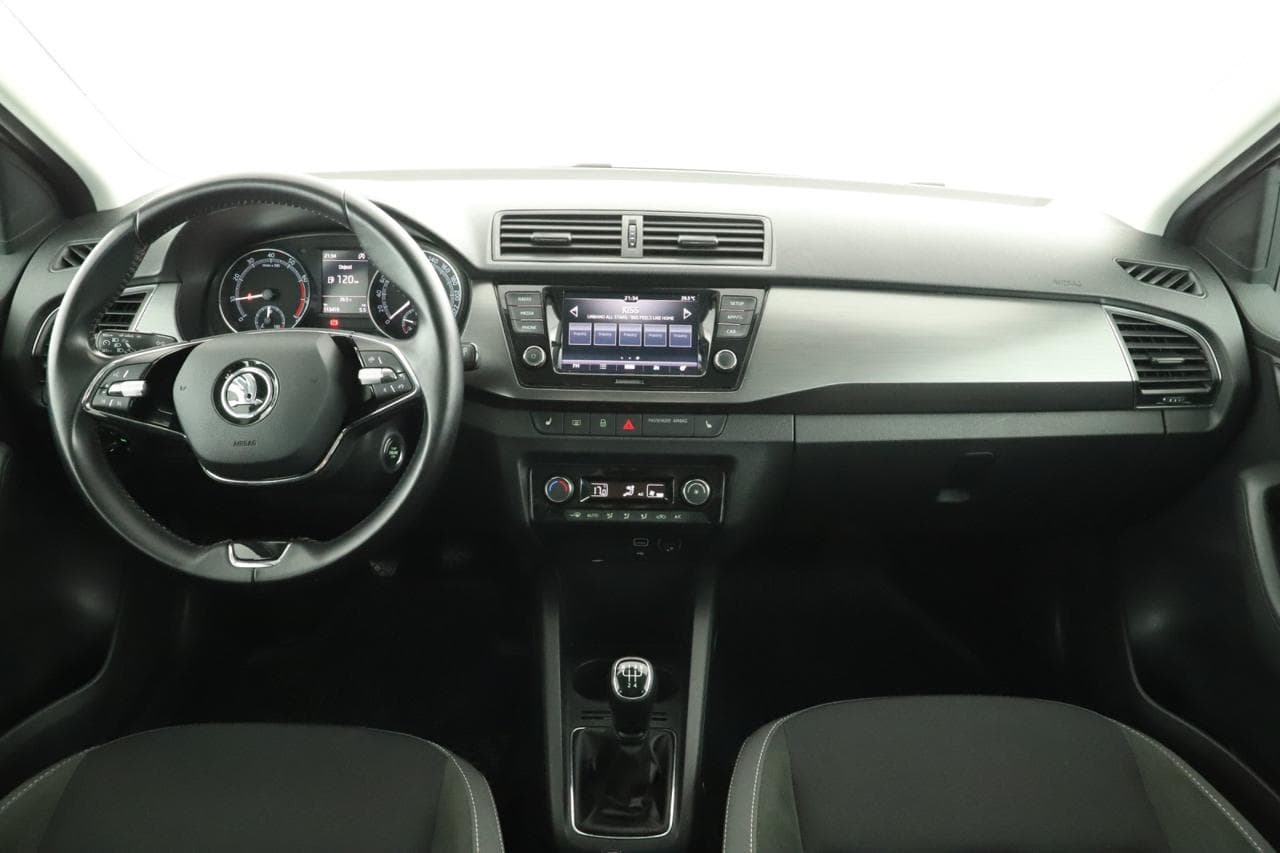 2021 Škoda FABIA - 9