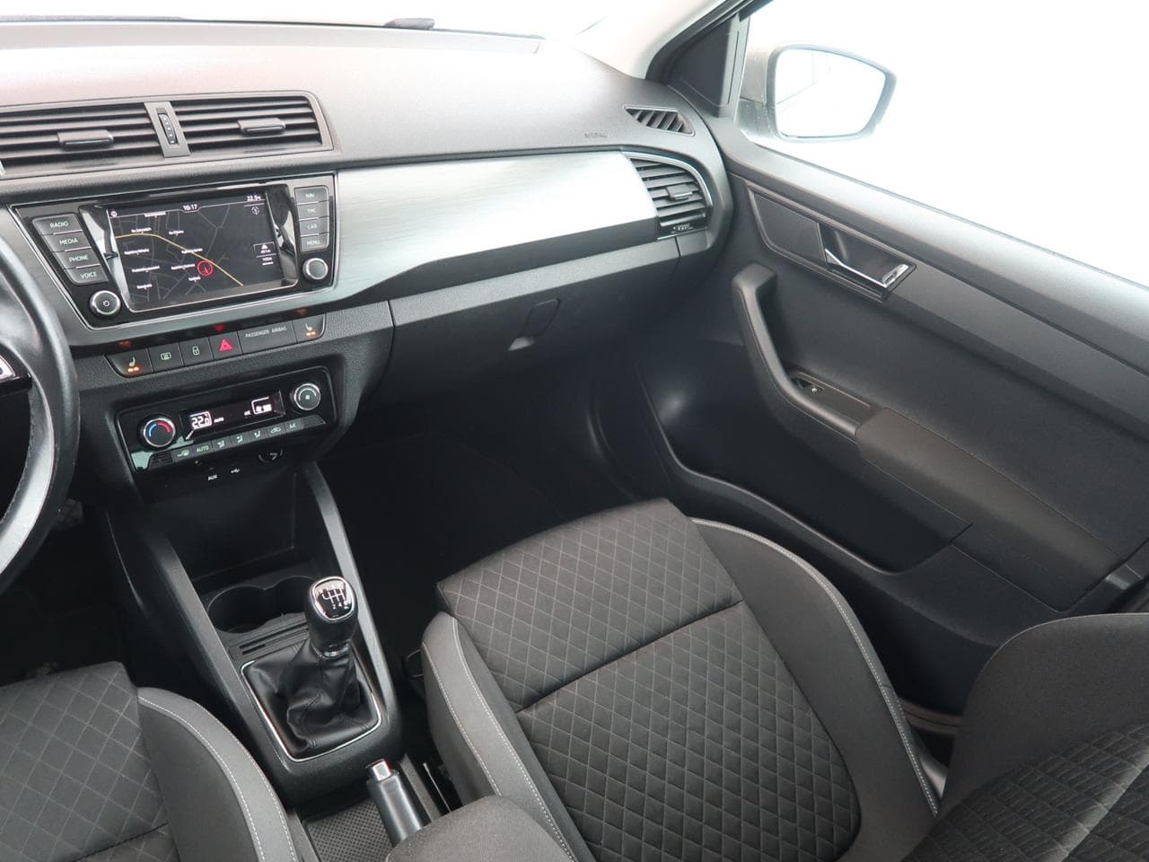 2016 Škoda FABIA - 11