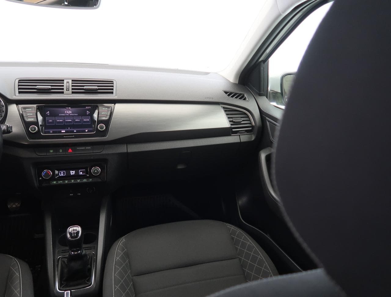 2015 Škoda FABIA - 11