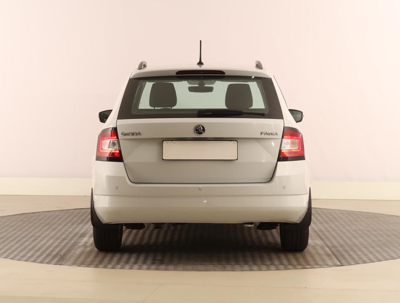 2015 Škoda FABIA - 6