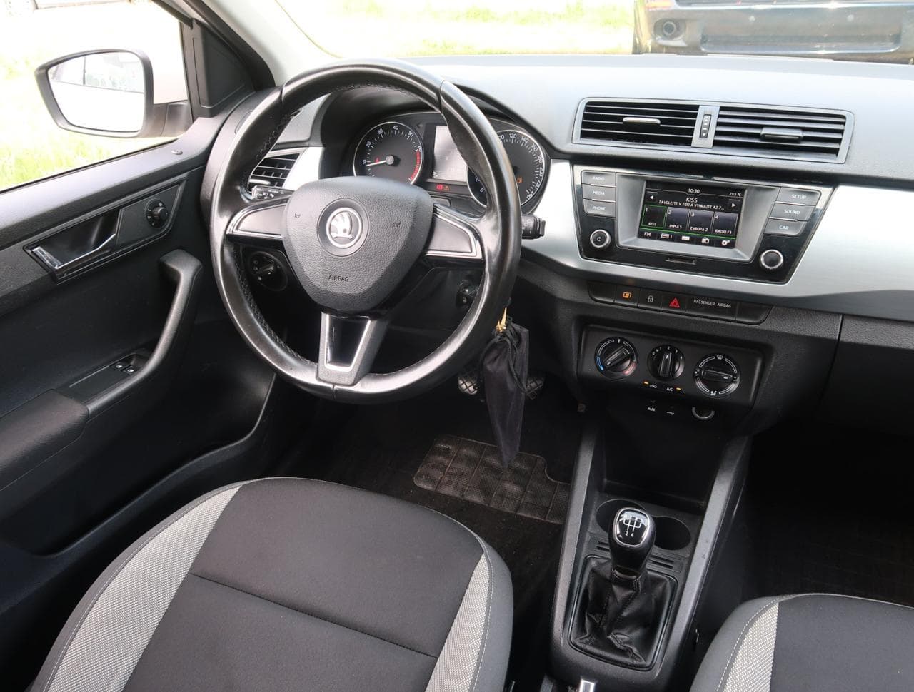 2017 Škoda FABIA - 9