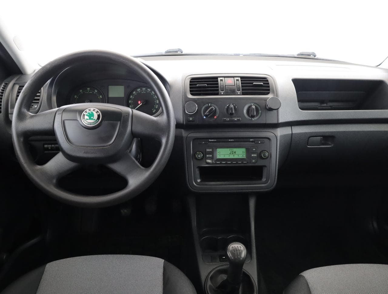2011 Škoda FABIA - 9