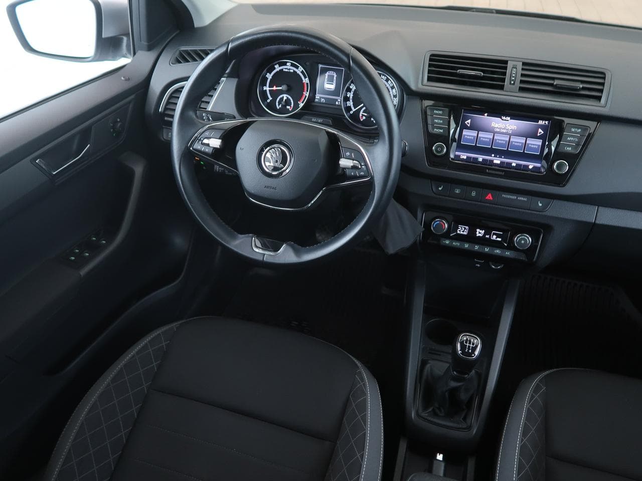 2022 Škoda FABIA - 9
