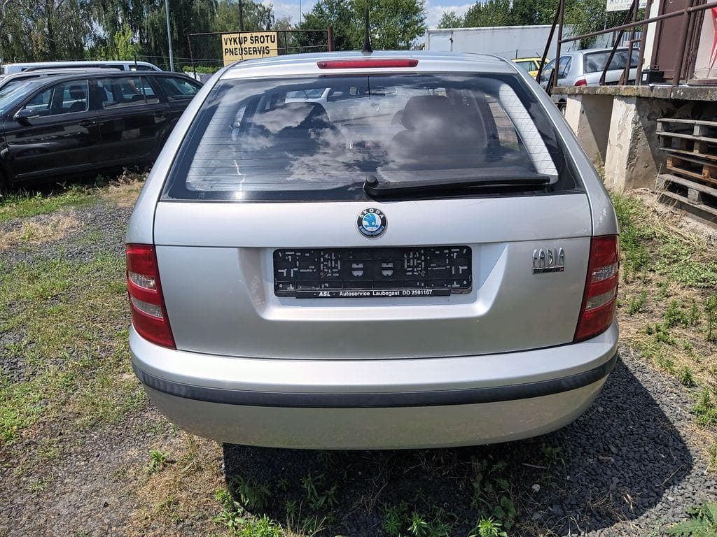 2004 Škoda FABIA - 4