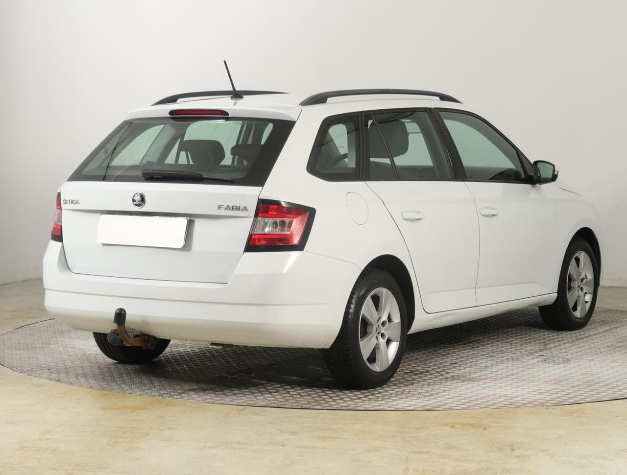 2016 Škoda FABIA - 7