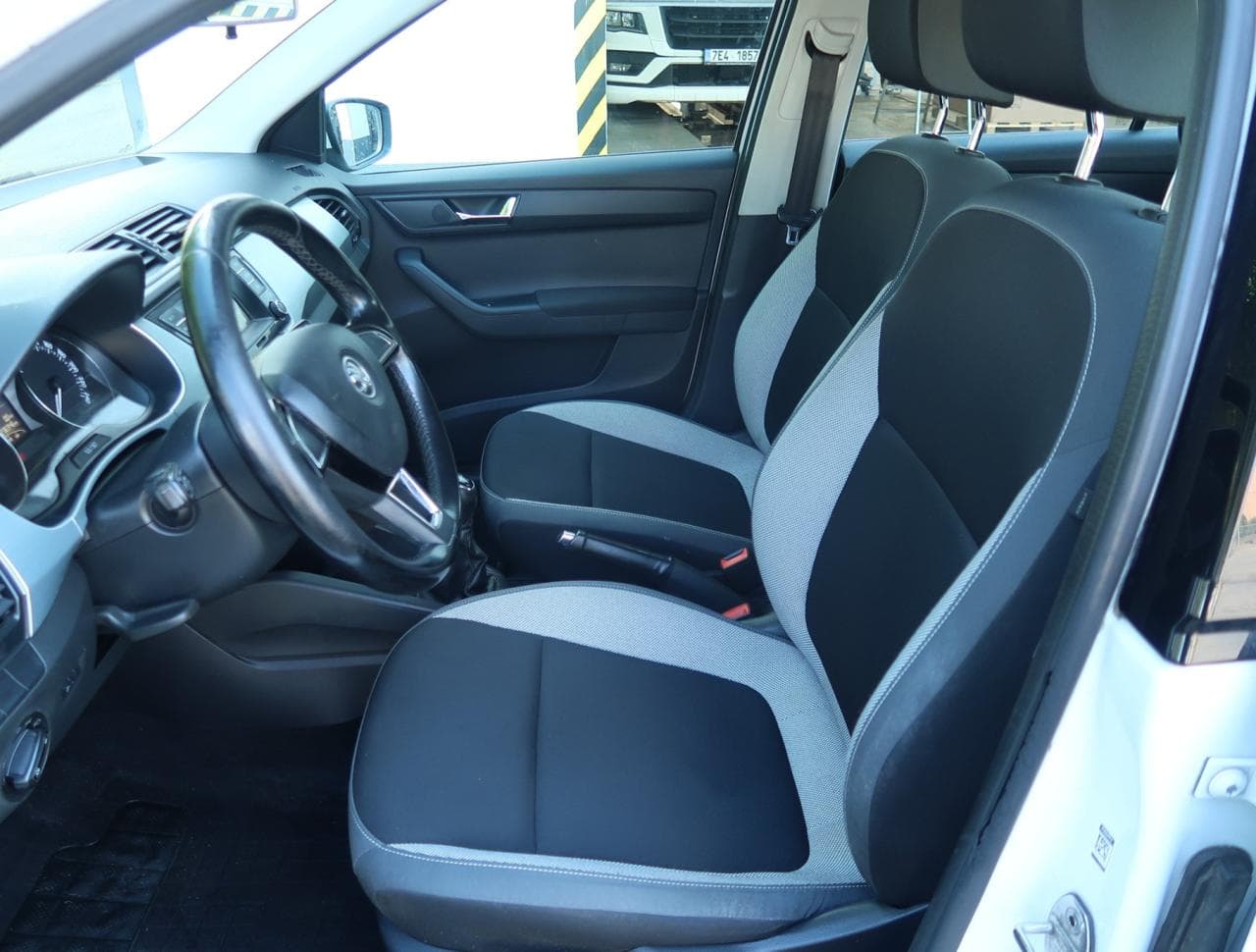 2016 Škoda FABIA - 16