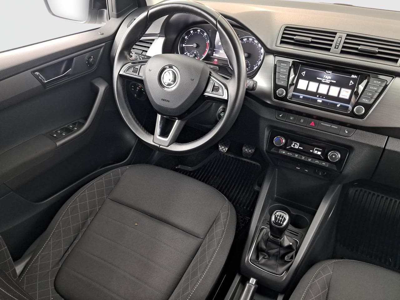 2018 Škoda FABIA - 9