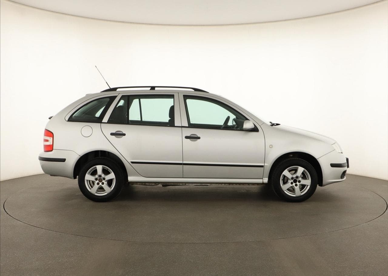 2005 Škoda FABIA - 8